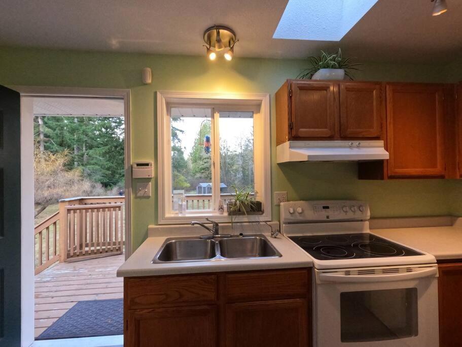 Countryroad Cozy 2Bedrooms Suite2 Nanaimo Exterior foto